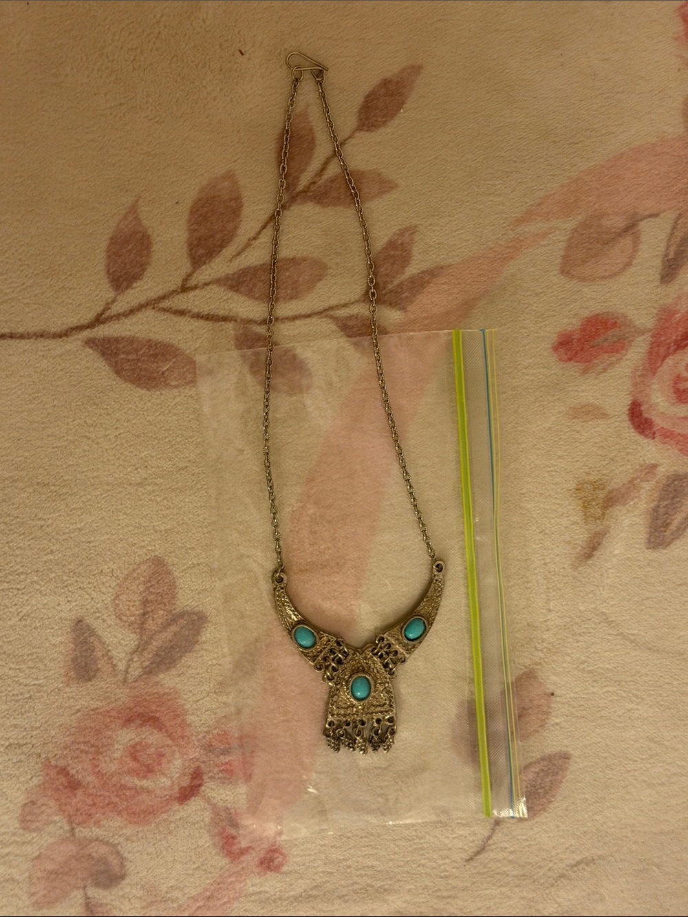 Bohemian Turquoise Stone Pendant Necklace - Women Jewelry
